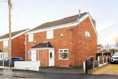 4 bedroom semi-detached house for sale