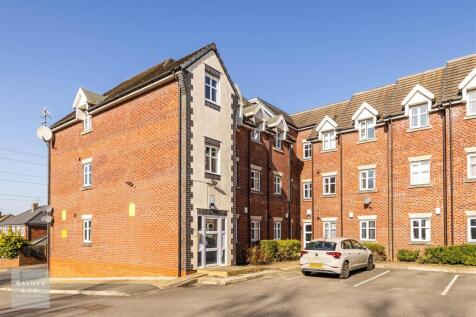 Manchester Road, Swinton M27 2 bed apartment for sale
