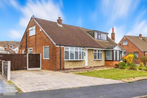 3 bedroom semi-detached bungalow for sale