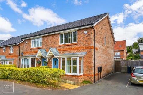 3 bedroom semi-detached house for sale