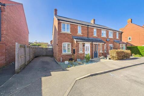 Riverhead, Louth LN11 2 bed end of terrace house for sale