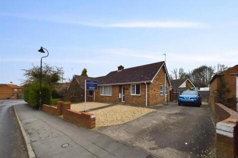 2 bedroom semi-detached bungalow for sale