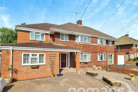 4 bedroom semi-detached house for sale