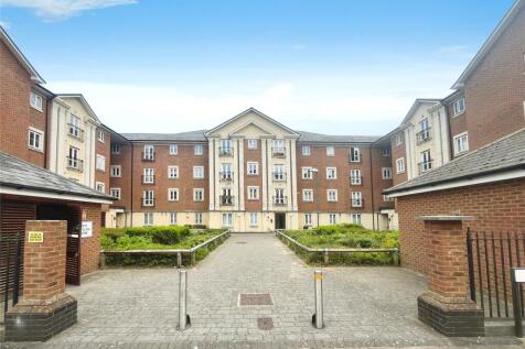 Brunel Crescent, Swindon, Wiltshire 2 bed apartment for sale