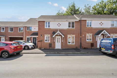 2 bedroom terraced house for sale