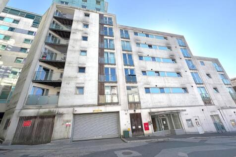 Moon Street, Plymouth PL4 2 bed flat for sale