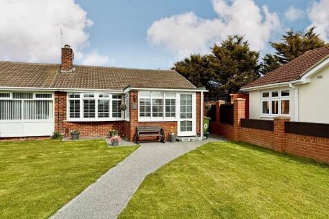 2 bedroom semi-detached bungalow for sale
