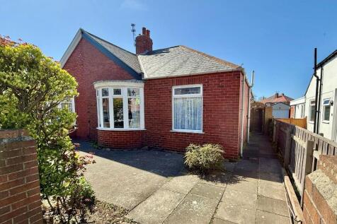 2 bedroom semi-detached bungalow for sale
