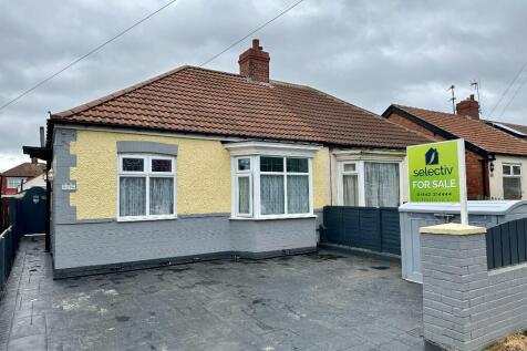 2 bedroom semi-detached bungalow for sale