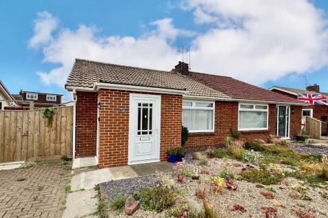 2 bedroom semi-detached bungalow for sale