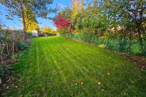 2 bedroom cottage for sale