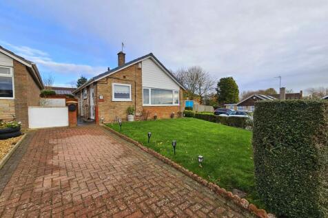 2 bedroom detached bungalow for sale