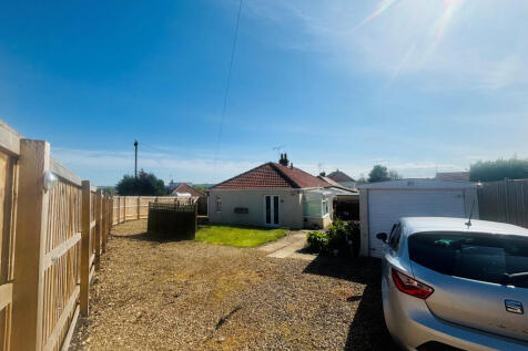 1 bedroom semi-detached bungalow for sale
