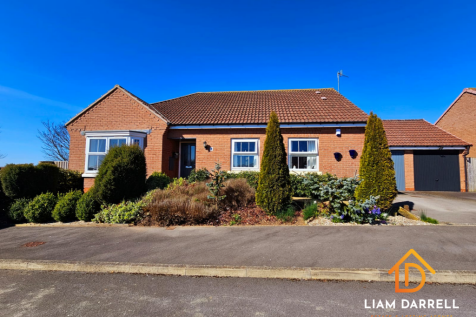 3 bedroom detached bungalow for sale