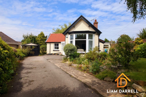 2 bedroom detached bungalow for sale