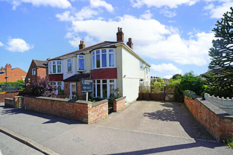 4 bedroom semi-detached house for sale