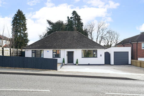 3 bedroom detached bungalow for sale