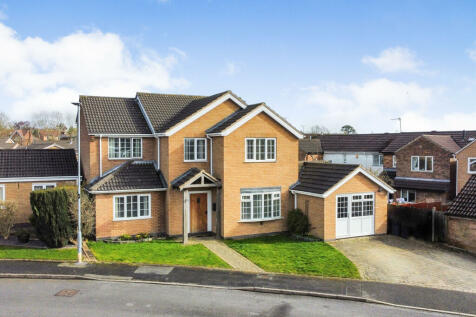 6 bedroom detached house for sale