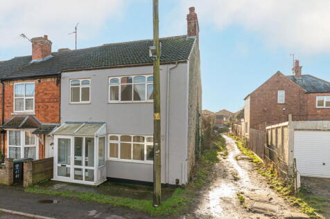Jubilee Street, Wellingborough NN9 3 bed end of terrace house for sale