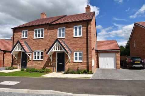 2 bedroom semi-detached house for sale