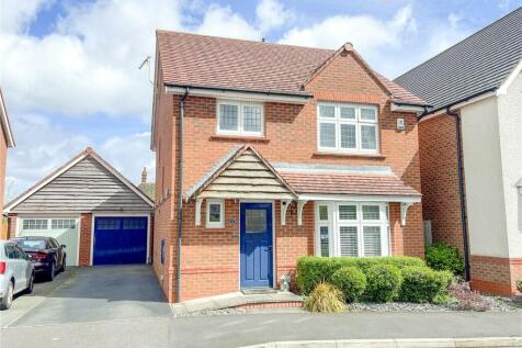 4 bedroom detached house for sale