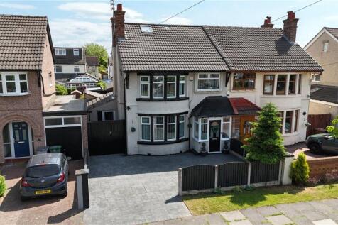 4 bedroom semi-detached house for sale