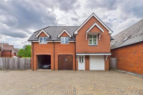 Lowbury Gardens, Compton, Newbury... 2 bed apartment for sale