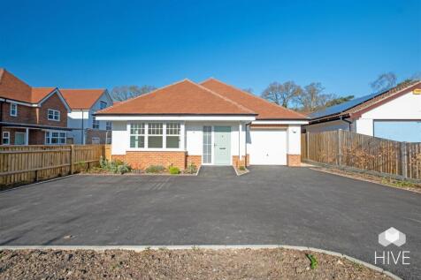 Linden Road, Ferndown BH22 3 bed bungalow for sale