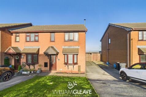 Uwch Y Mor, Holywell CH8 3 bed end of terrace house for sale