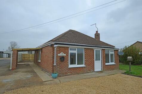 2 bedroom detached bungalow for sale