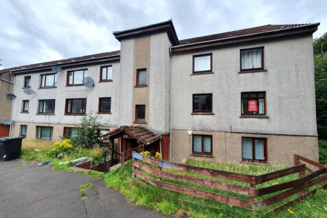 3 bedroom flat for sale