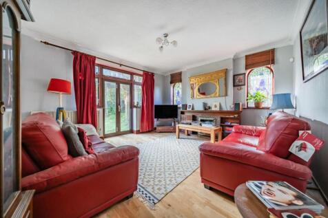 Court Road, Orpington 3 bed detached bungalow for sale