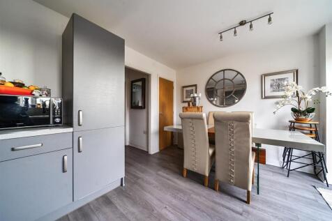 Star Lane, Margate 2 bed terraced house for sale