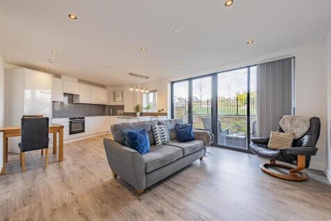 Millers Hill, Ramsgate 2 bed apartment for sale
