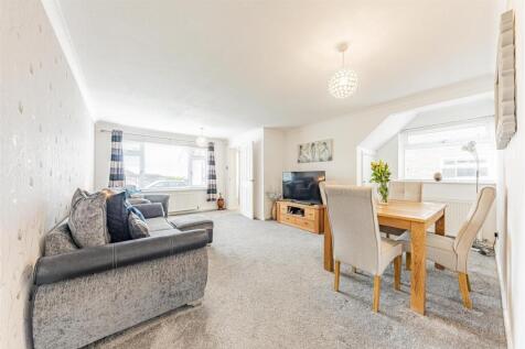 Windermere Avenue, Ramsgate 3 bed semi
