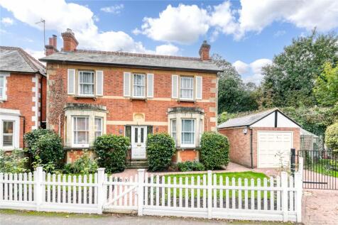 Lower Village Road, Sunninghill... 3 bed detached house for sale