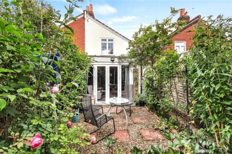 Oliver Road, South Ascot, Berkshire, SL5 2 bed semi