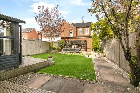 Kennel Ride, Ascot, Berkshire, SL5 3 bed semi