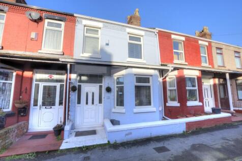 3 bedroom terraced house for sale