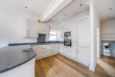 2 bedroom property for sale