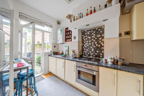 Waterlow Road, London, N19 1 bed apartment for sale