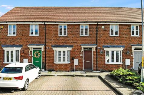 3 bedroom terraced house for sale