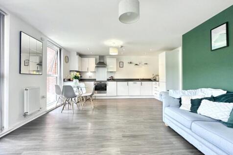Lett Lane, Castle Hill, Ebbsfleet... 2 bed flat for sale