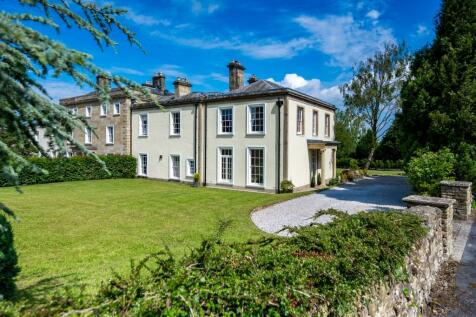 6 bedroom manor house for sale