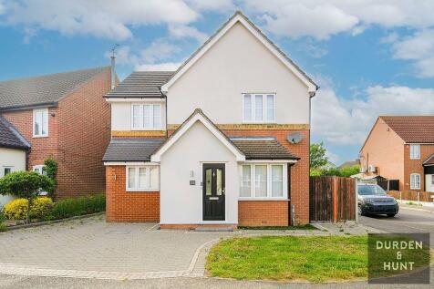 Kingsley Meadows, Wickford, SS12 4 bed detached house for sale