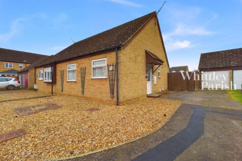 2 bedroom semi-detached bungalow for sale