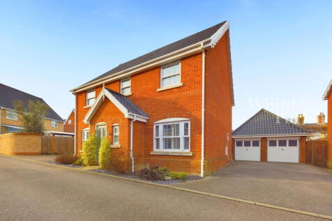 Crown Meadow, Norwich NR16 4 bed detached house for sale