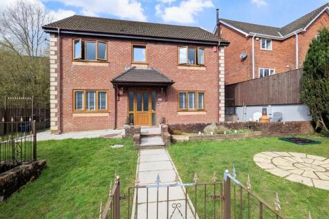Aberfan, Merthyr Tydfil CF48 4 bed detached house for sale