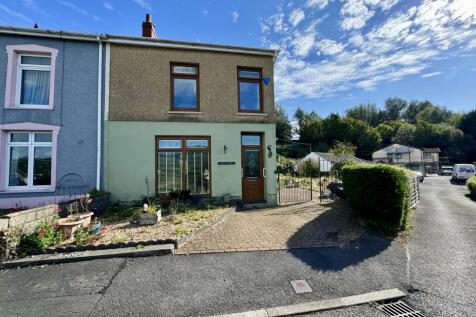 Merthyr Tydfil CF47 4 bed end of terrace house for sale