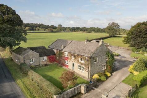 6 bedroom country house for sale